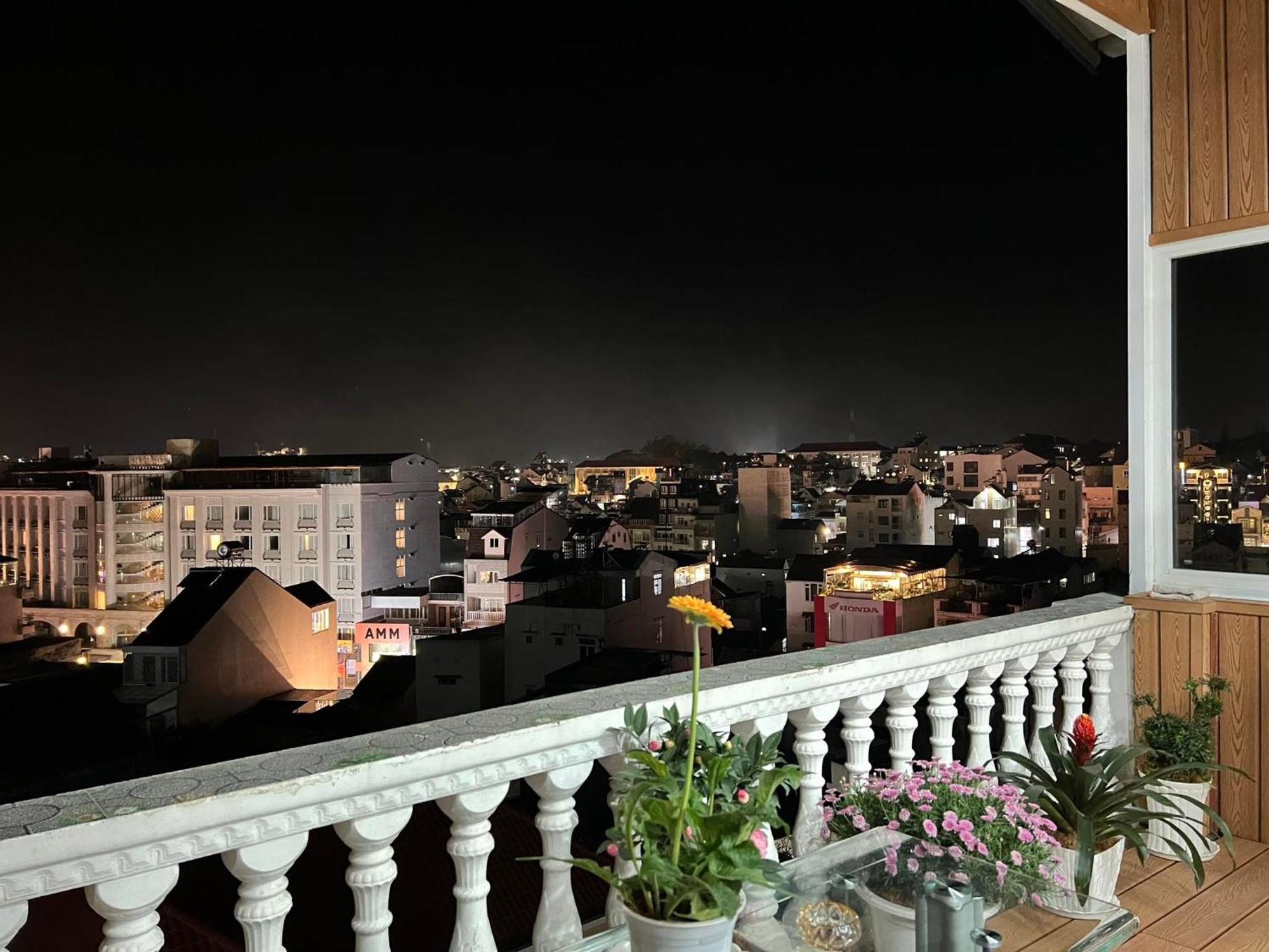 Villa - Hotel Nam Khang 2 Dalat Bagian luar foto